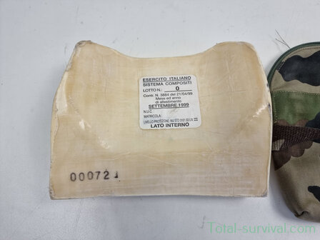 Italienische Kevlar K&ouml;rperschutzplatte aus Verbundwerkstoff mit Tasche CCE camo, Unterleib, Level 3 NIJ STD 0101.03, 19 x 15 CM