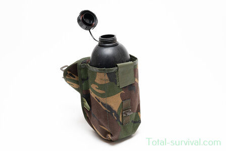 British Crusader canteen 1L with cup and DPM camo bag