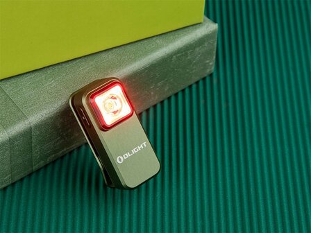 Olight Oclip mini batterie LED lampe de poche / lampe de travail, vert olive