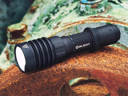 Olight Warrior X 4 taktische LED-Taschenlampe IPX8, wiederaufladbar 5000 mAh