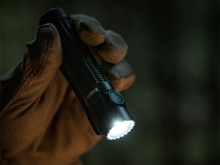Olight Warrior Mini 3 taktische LED-Taschenlampe IPX8, wiederaufladbar 3500 mAh