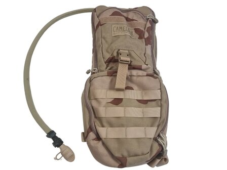 Syst&egrave;me d&#039;hydratation CAMELBAK Ambush 3L incl. vessie, DCU desert camo