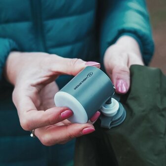 Highlander WEE Banshee micro lightweight air pump with LED light