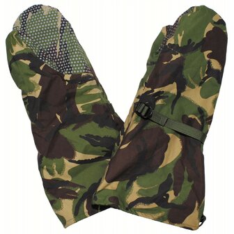 Britishen &Uuml;berhandschuhe ECW Gore-tex mit ripstop F&auml;ustlingen, DPM camo