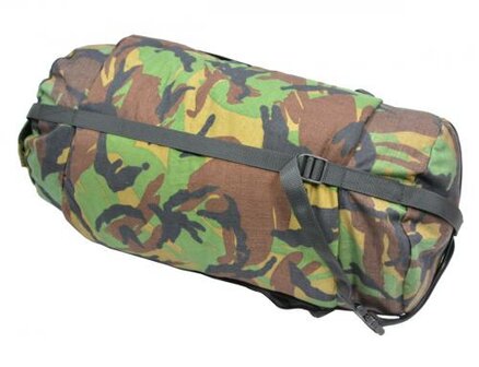 Sac de compression N&eacute;erlandais grande pour sac de couchage, woodland DPM