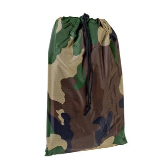 AB Tarp / Basha, 210D ripstop polyester, Woodland camo, bevestigingslussen, 220 x 250 CM