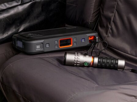 Nebo Ultimate Jump Starter draagbare powerbank  / 240V omvormer, 15.000 mAh
