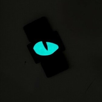 101 Inc Laser Cut Embleem stof Cat Eye legergroen, 24 x 40 mm, GID Fluorescerend reflecterend