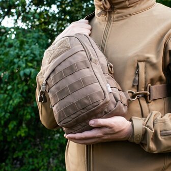 M-Tac sac &agrave; dos / sac &agrave; bandouli&egrave;re One Strap EDC compact 5L, coyote tan