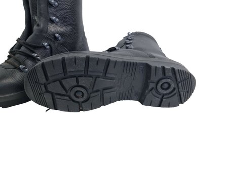 Bottes de combat de la Bundeswehr 8 ​​trous hommes, mod&egrave;le 2007, noir