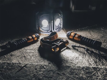 Nebo Master Series FL1500 LED flashlight, IPX67, Li-Ion 18650 2600mAh