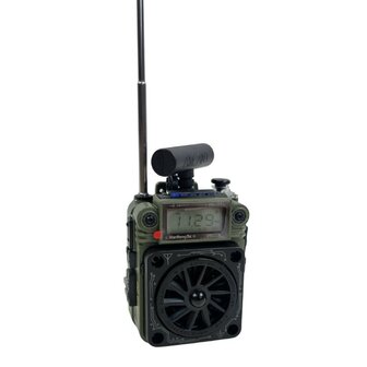 HanRongDa HRD-777 multiband world radio AM/FM/SW/MW with BL-5C battery pack