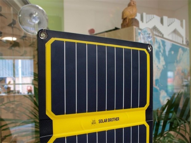 Solar Brother SunMoove Solarladegerät 16W USB