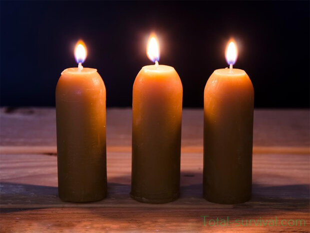 UCO Beeswax candles, 5 pieces