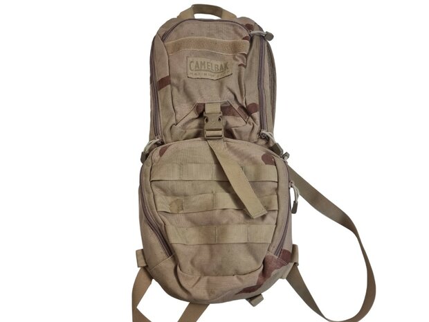 Sac à dos pour système d'hydratation CAMELBAK Ambush, DCU desert camo