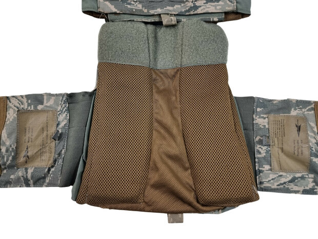 First Spear Strandhögg v1 MBAV Cut Plate carrier Molle, ABU camo