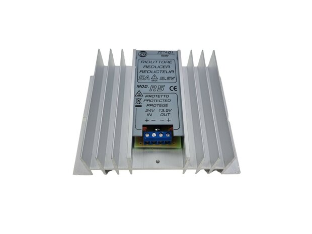 Zetagi R5 DC spanningsregelaar 18-30V < - > 13.8V DC max 5A