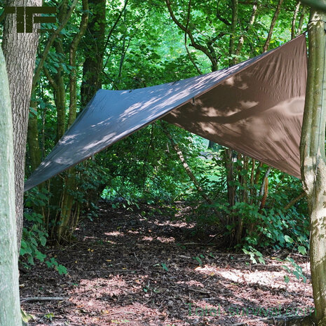 TF-2215 Tarp / Afdekzeil, 210T polyester rip-stop, legergroen, metaalogen, 300 x 300CM