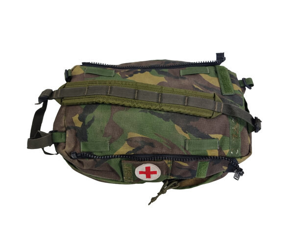 Medizinische Seitentasche der niederländischen Armee 15L modular mit Fächern, Version 1, Woodland DPM
