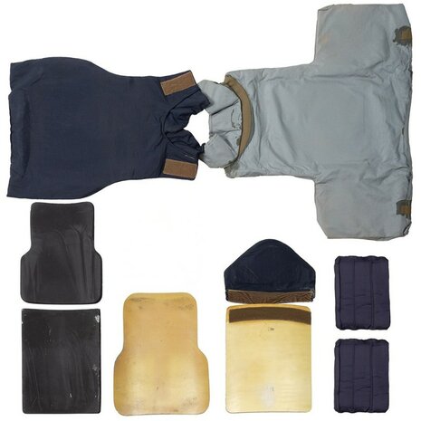 Italiaanse AP95 body armour vest, met kevlar soft en hard armour fillers, full kit, Desert DPM