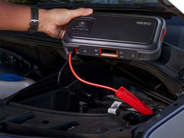 Nebo Ultimate Jump Starter draagbare powerbank  / 240V omvormer, 15.000 mAh