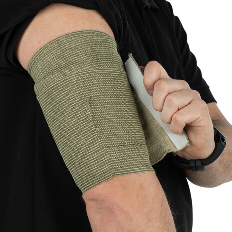 BCB Combat First Field Dressing Standard PF120A, 15 x 18 cm Kompresse