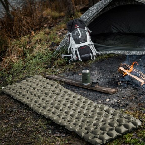 M-Tac aufblasbare Isomatte 195x60 cm, oliv gr&uuml;n